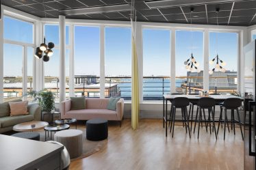 Insidan av fastighet som förmedlas av mäklare för lokaler i Stockholm.